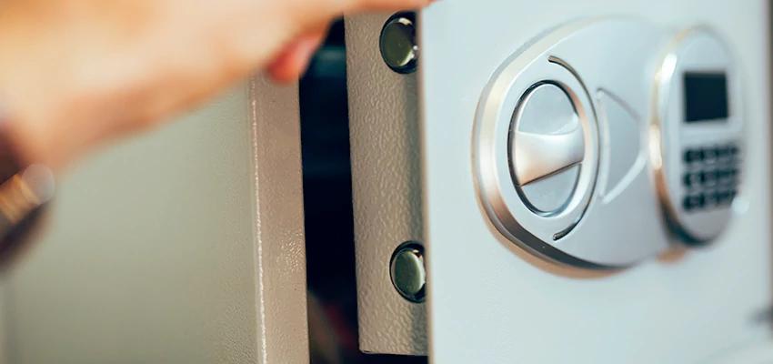 Fingerprint Safe Openers in Watsonville, CA