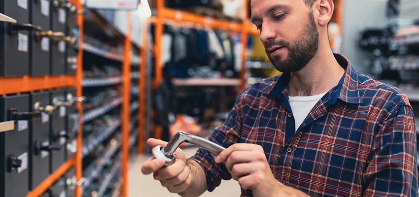 Locksmith For Retail Stores Lockout Services in Watsonville, California